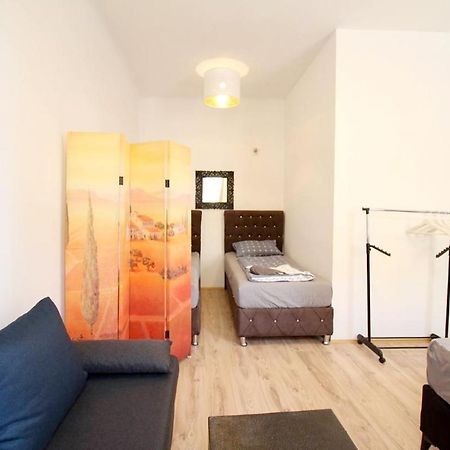 Family Apartment Mz27 Wien Eksteriør billede
